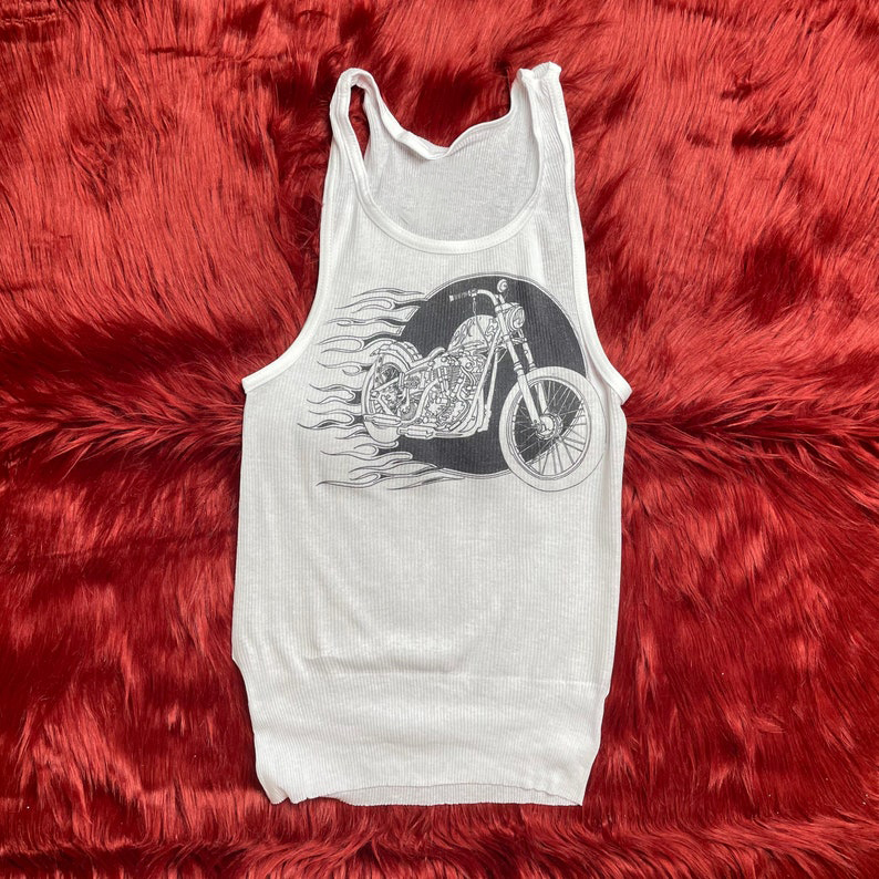 Camiseta Regata Canelada com E - Summer Grunge Clothing avaliação e preço